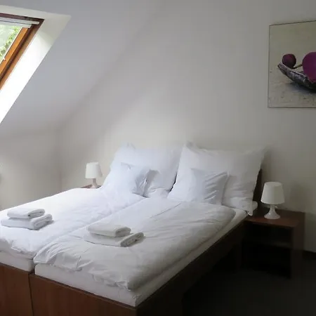 Lapas U Hoffera 3* Litra