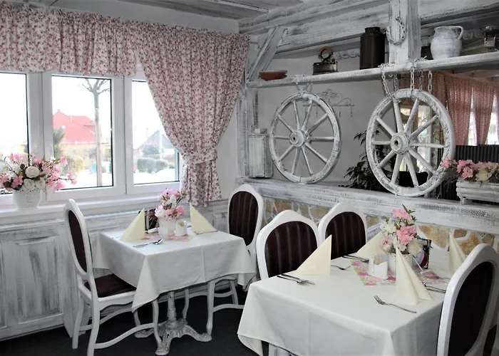 Lapas U Hoffera 3* نيترا